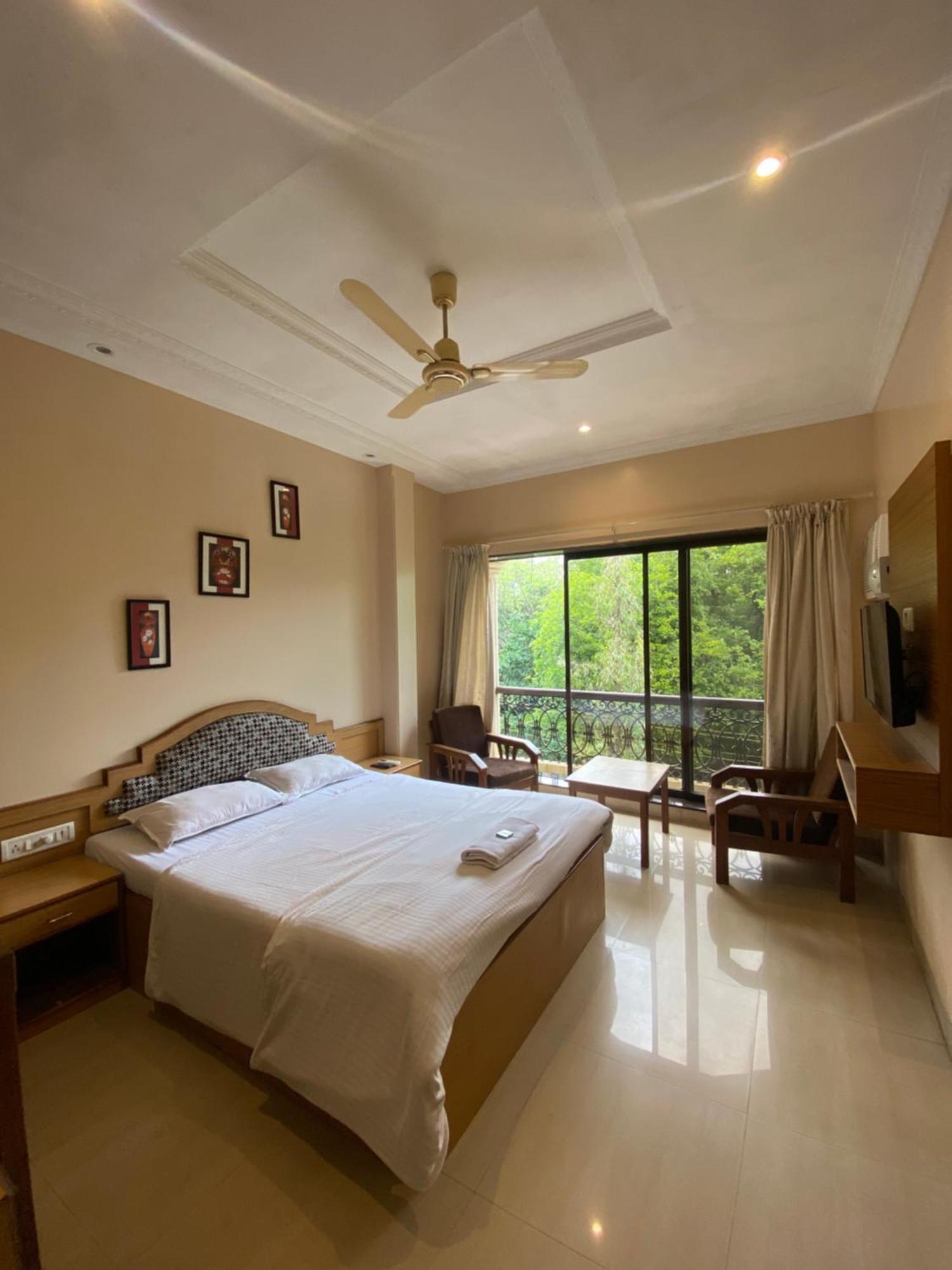 Jewel Resort Lonavala Bagian luar foto