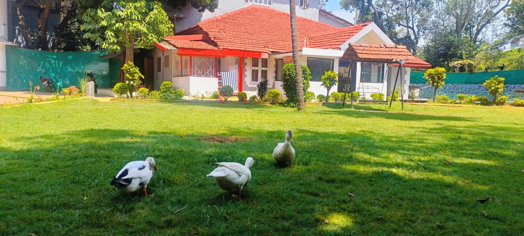 Jewel Resort Lonavala Bagian luar foto